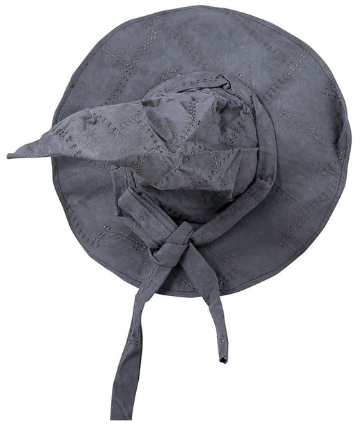 Troldmandsbarn med grå hat