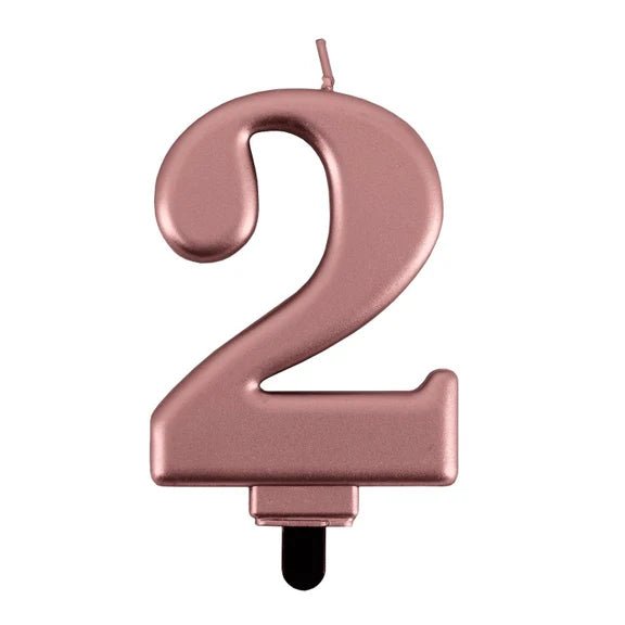 2 Jaar Kaars Rose Goud van VDV Benefit koop je bij Partywinkel