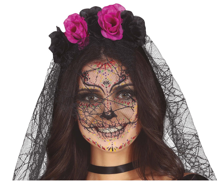 Lilla sort hårbånd med slør