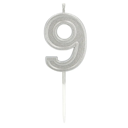 Lys „Elegant '9'“ i sølv på lysestage (3 x 4,2 x 0,7 cm)