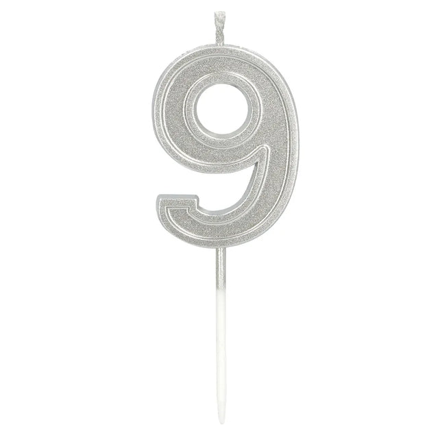 Lys „Elegant '9'“ i sølv på lysestage (3 x 4,2 x 0,7 cm)