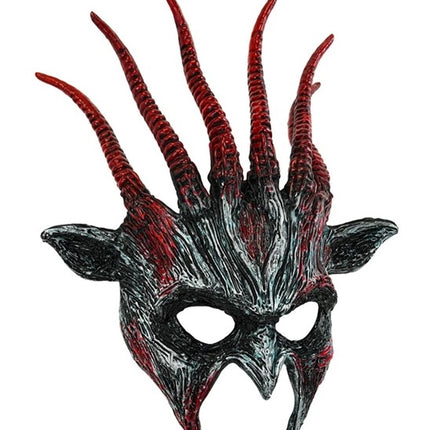MASKE: HELS BEEST