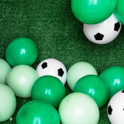 Ballonnen Voetbal 30cm 6st van Partydeco koop je bij Partywinkel