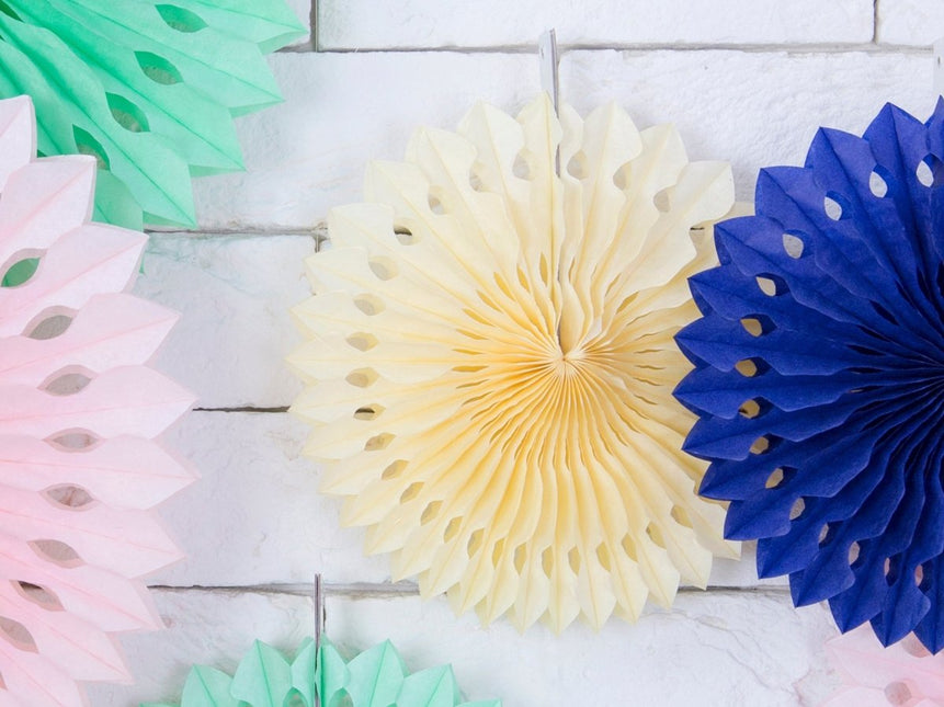 Beige Lint 30cm 3st van Partydeco koop je bij Partywinkel