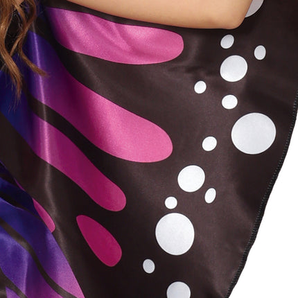 Sommerfuglekjole pige