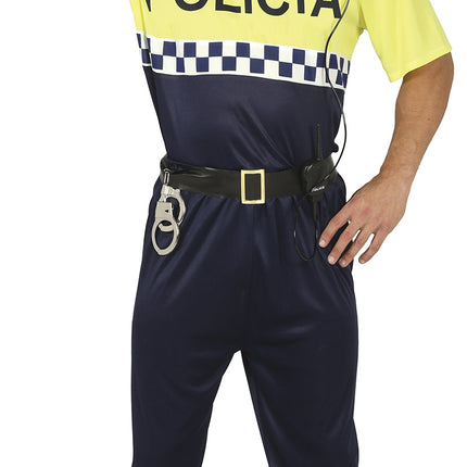 Politimand i nabolaget kostume mænd