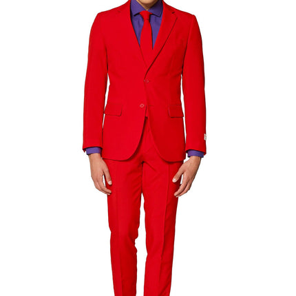 Mænd i rødt jakkesæt <tc>OppoSuits</tc>