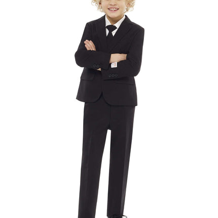 Dreng i sort jakkesæt <tc>OppoSuits</tc>