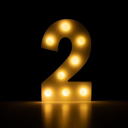 2 lysfigurer 16,5 cm