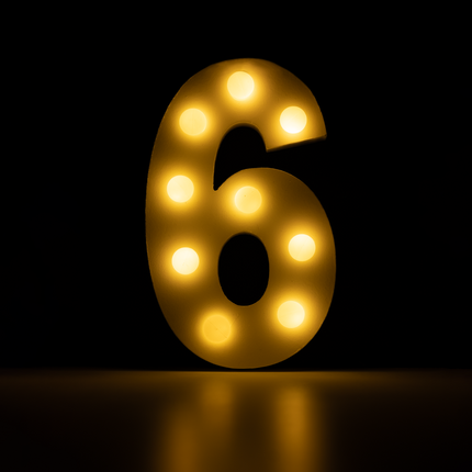 6 lysfigurer 16,5 cm