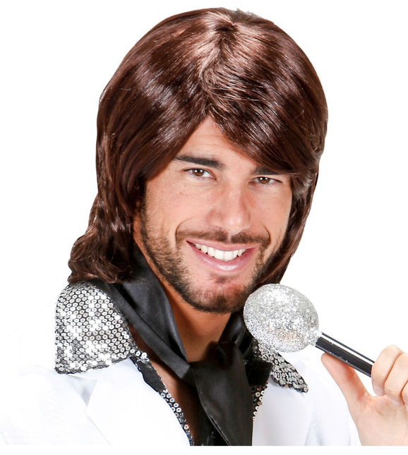 Brun paryk popstjerne