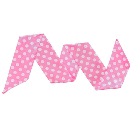 Lyserødt tørklæde med hvide prikker