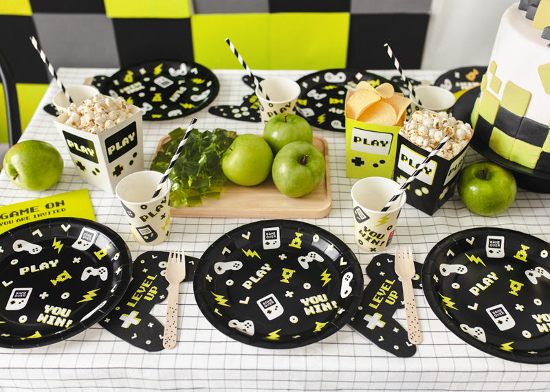 Gaming Party Tallerkener Sort Gul 23cm 6stk