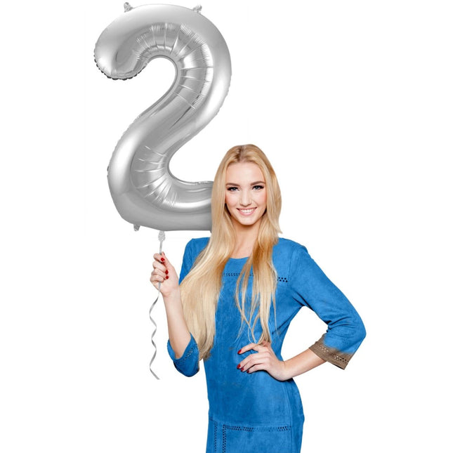 Folie Ballon Cijfer 2 Zilver Metallic XL 86cm leeg van Folat koop je bij Partywinkel