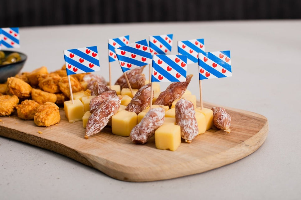 Friesland Cocktailprikkers Pompebled 6cm 50st van WeFiesta koop je bij Partywinkel