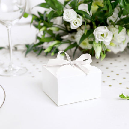 Geschenkdoosjes Strik 8cm 10st van Partydeco koop je bij Partywinkel
