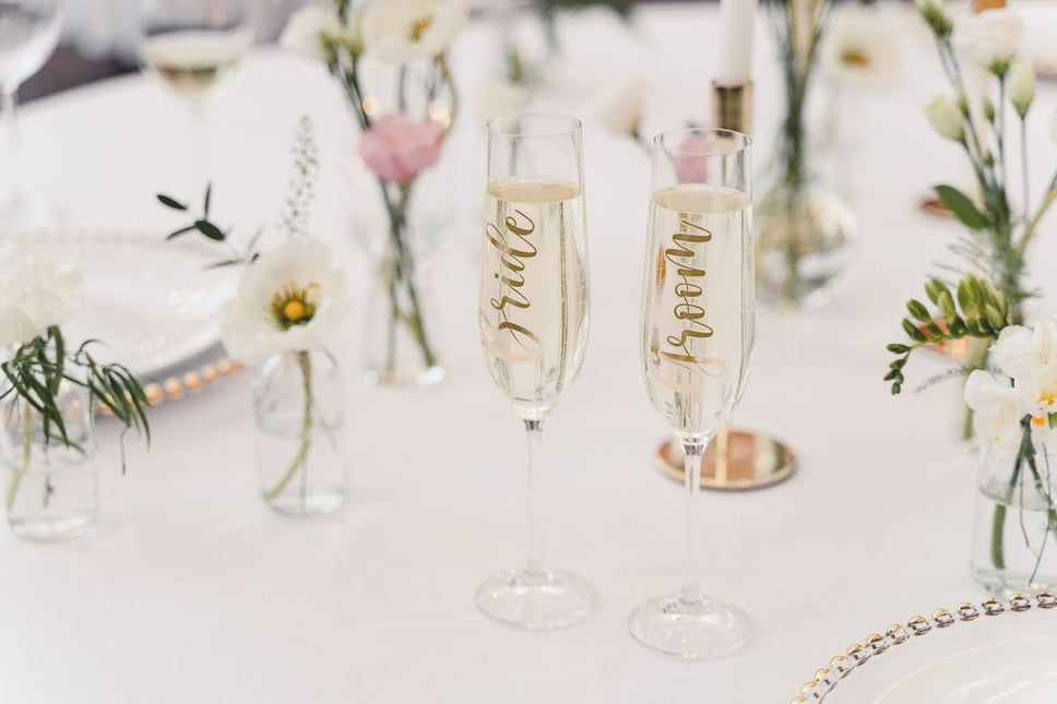 Gouden Glasstickers Groom & Bride van Partydeco koop je bij Partywinkel