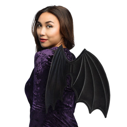 Halloween Vleugels Zwart Vleermuis 61cm van Boland koop je bij Partywinkel