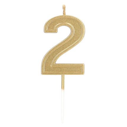 Kaarsje Elegant '2' goud op prikker (3 x 4,2 x 0,7 cm) van Boland koop je bij Partywinkel