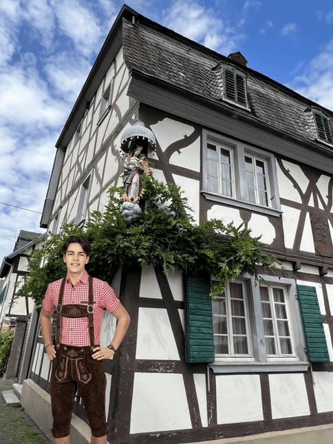 Lederhose Bruin Heren Lang van Haus Huberts koop je bij Partywinkel