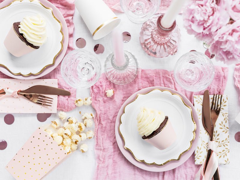 Lichtroze Popcorn Bakjes Gouden Stippen 12,5cm 6st van Partydeco koop je bij Partywinkel