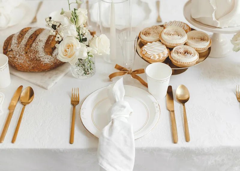 Papieren bordjes met versiering, wit, 23 cm van Partydeco koop je bij Partywinkel