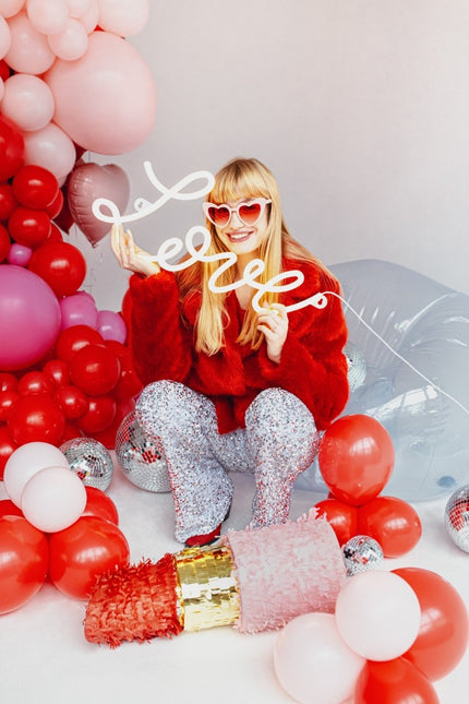 Lippenstift Pinata 54cm van Partydeco koop je bij Partywinkel