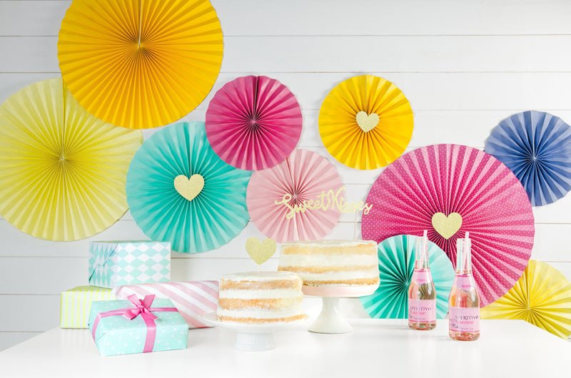 Taarttopper Sweet Kisses Goud 16cm van Partydeco koop je bij Partywinkel