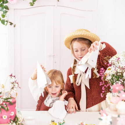 Uitdeelbox Konijn 26cm 6st van Partydeco koop je bij Partywinkel