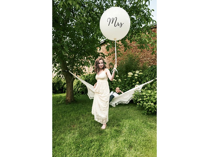Witte Ballon Mrs 1m van Partydeco koop je bij Partywinkel