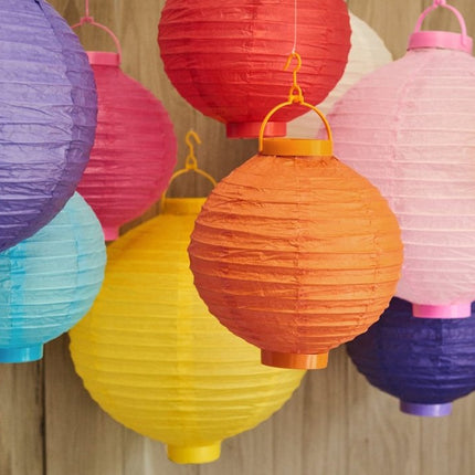 Witte Lampion Rond met lampje 20cm van Partydeco koop je bij Partywinkel