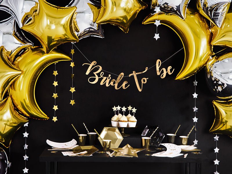 Zwarte Borden Gouden Sterren 20cm 6st van Partydeco koop je bij Partywinkel