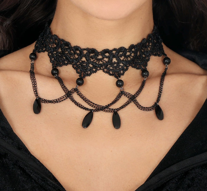 Zwarte Ketting Geborduurd Met Kralen van Fiestas Guirca koop je bij Partywinkel